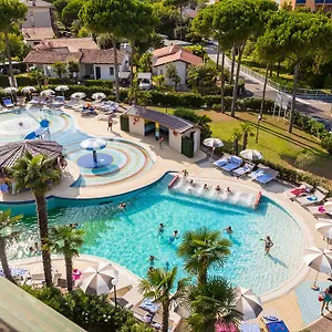 Hotel Mediterranee Family &